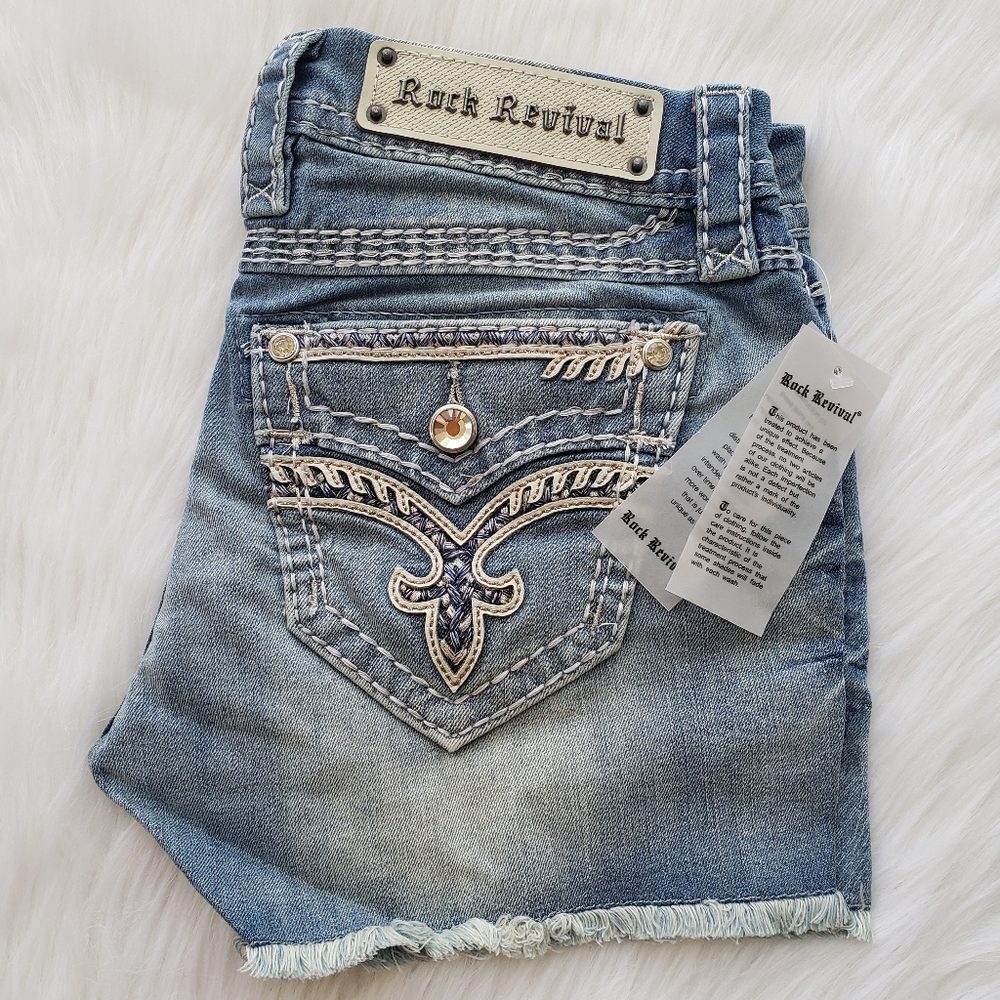 BRAND NEW WITH TAGS Rock Revival "Jelina" Shorts